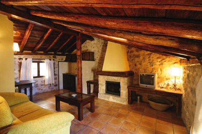 Apartamentos Los Tremedales オリウェラ・デル・トレメダル エクステリア 写真